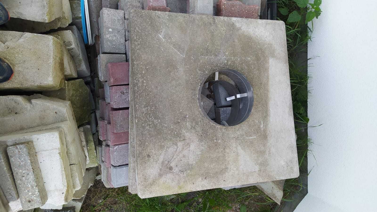 Czapa kominowa betonowa, nowa kwadratowa 73cm, fi 240mm - 2 sztuki
