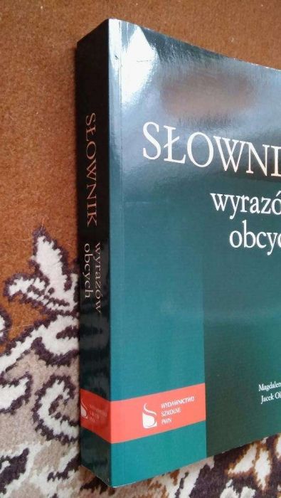 Słownik wyrazów obcych, PWN Magdalena Tytuła, Jacek Okaramus