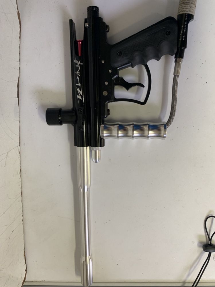 Material paint ball