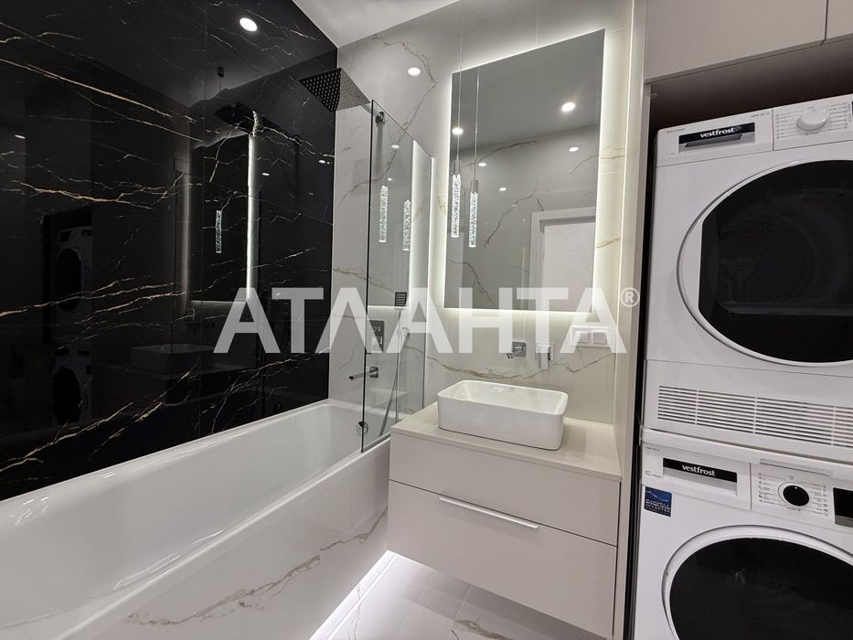 Краснова/61 Жемчужина. 2-х ком. с видом на иподром.