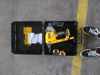 Gwoździarka Dewalt do betonu DCN890P2-QW 18 V 2x 5Ah