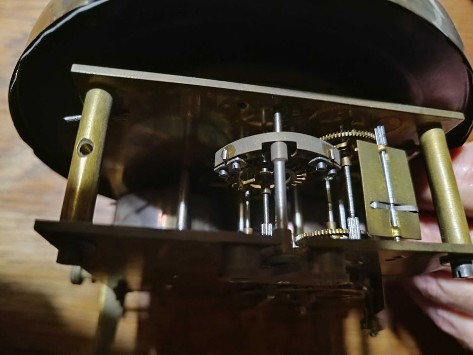 Ładny zegar wiszący-pelna płyta