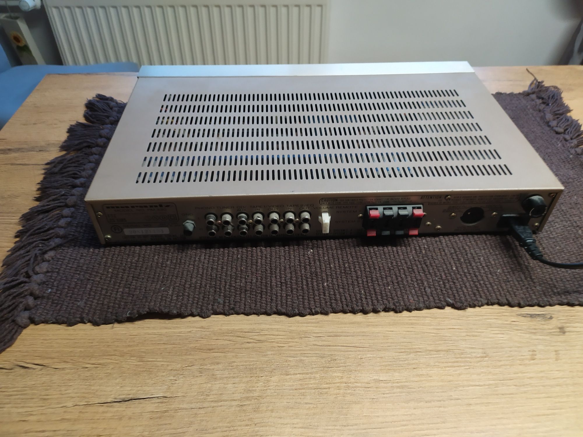 Wzmacniacz Marantz PM330 Japan