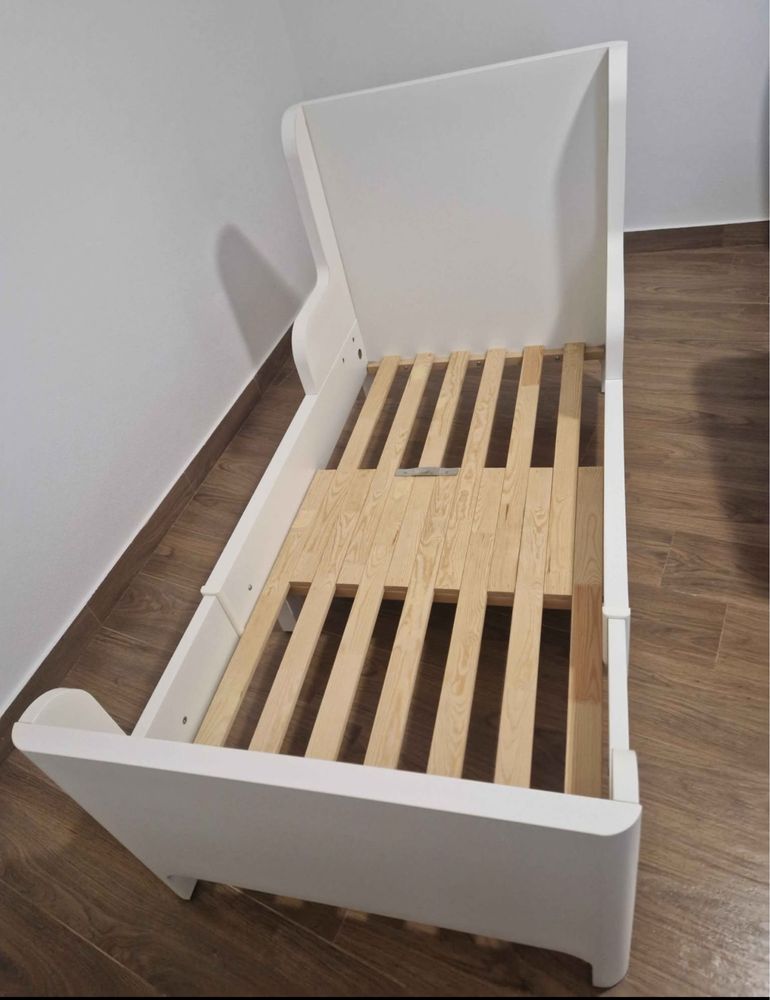 Cama de criança extencivel  BUSUNGE/com colchão