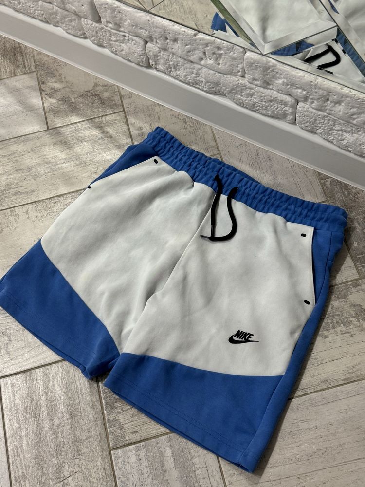 Шорти nike tech fleece найк теч флис