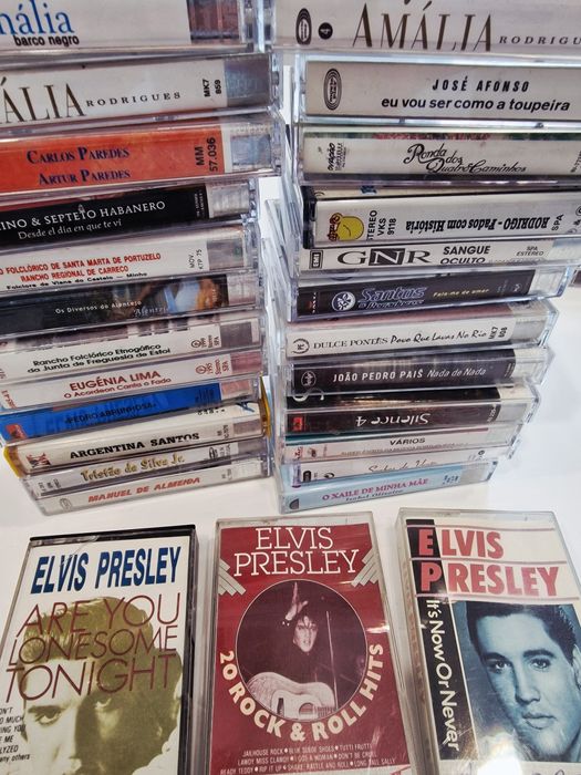 Cassetes áudio K7 de vários géneros