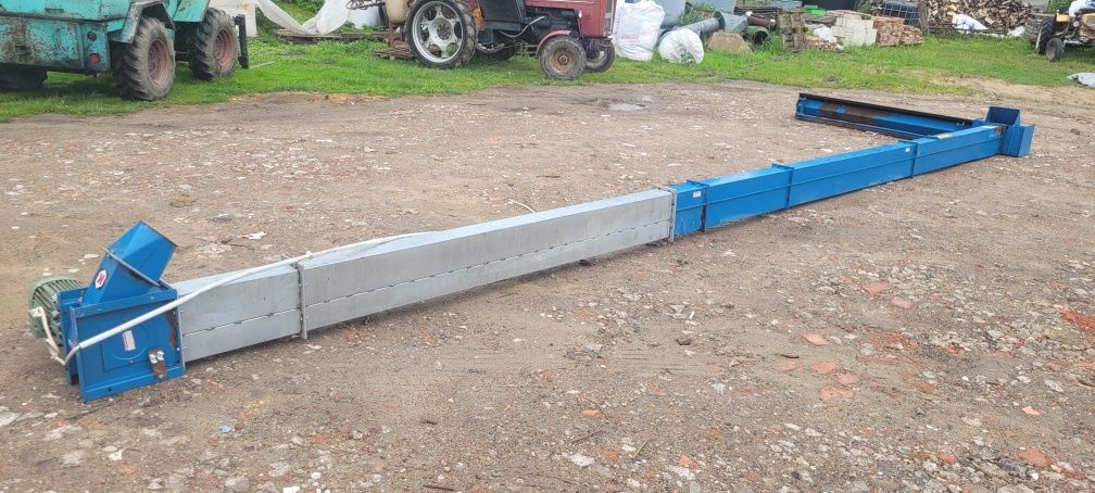 Podajnik pionowy przenośnik łańcuchowy 9m kongskilde elewator