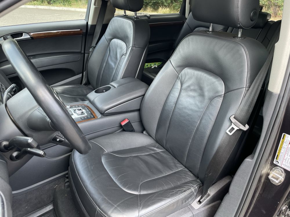 Audi Q7 3.0 TDI Sline Premium Plus в очень хорошем состоянии