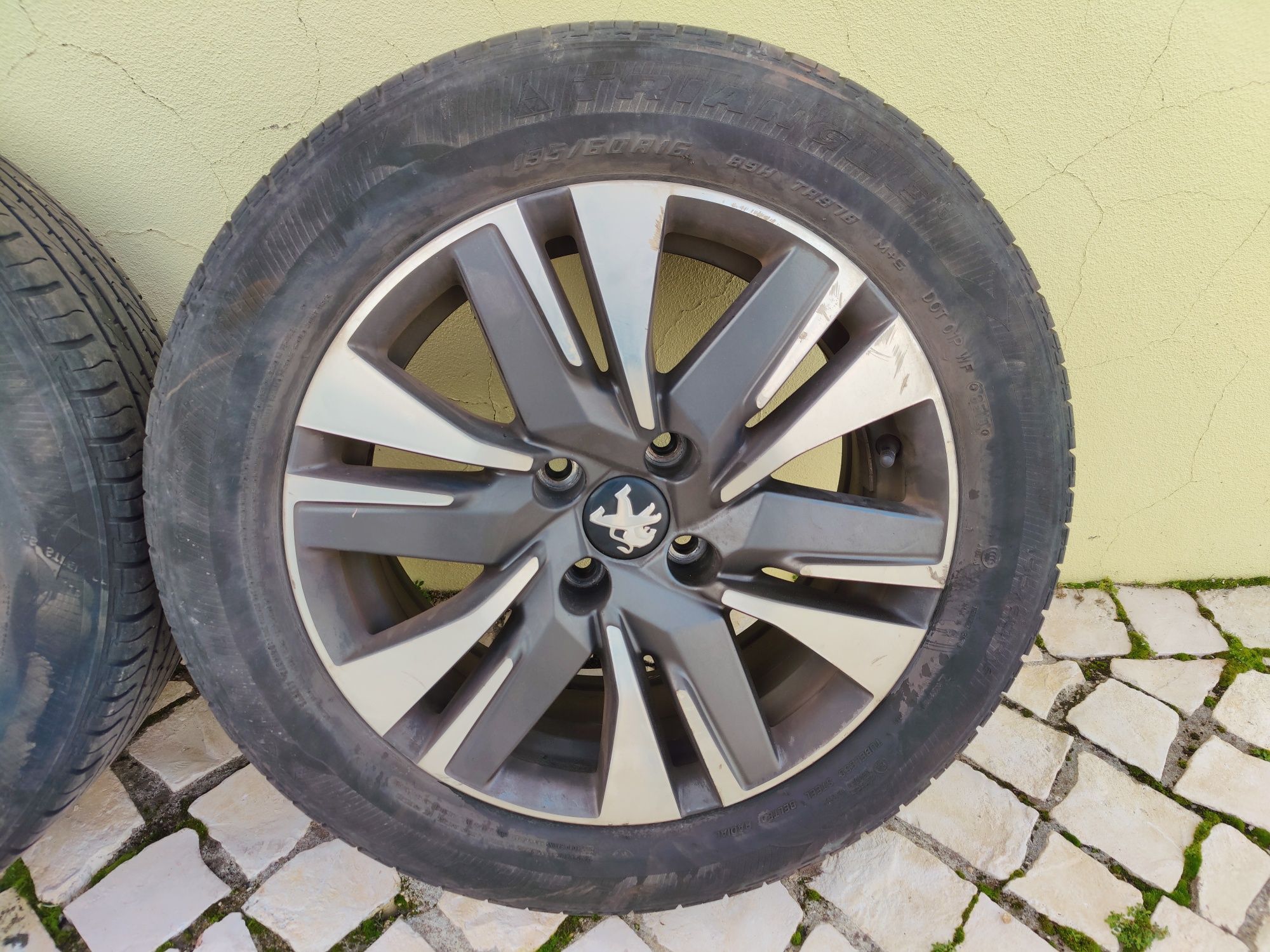 Jantes Peugeot 2008 usadas (6.5J16CH4-20)