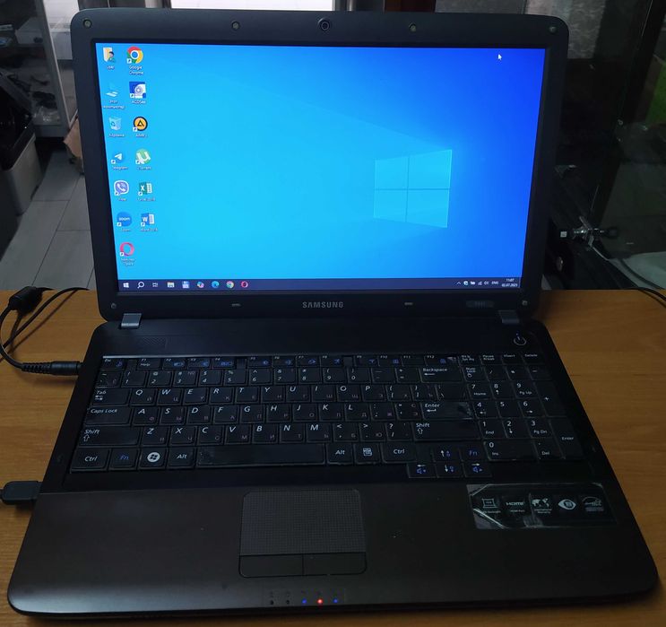 Ноутбук Samsung SA31 (i5-560M, GeForce 310M, 4 Гб, SSD 256 Гб)