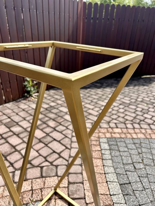 Stojak stelaż pod torty