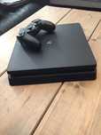 Sony Playstation 4 Slim