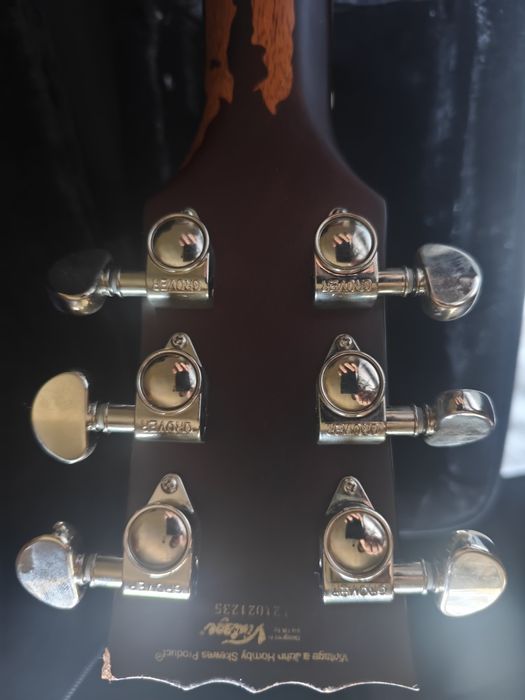 Vintage v100 Goldtop Distressed