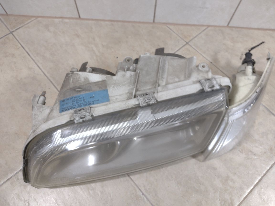 Volvo V40 lampa reflektor lewy przód Europa oryginał wysyłka OLX