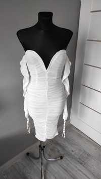 Koktajlowa sukienka w kolorze śmietankowej bieli XS