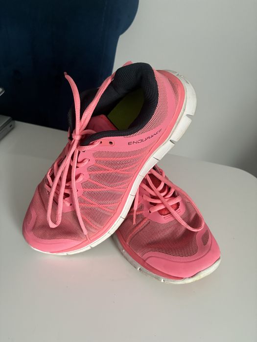 Buty sportowe damskie polecam!!!