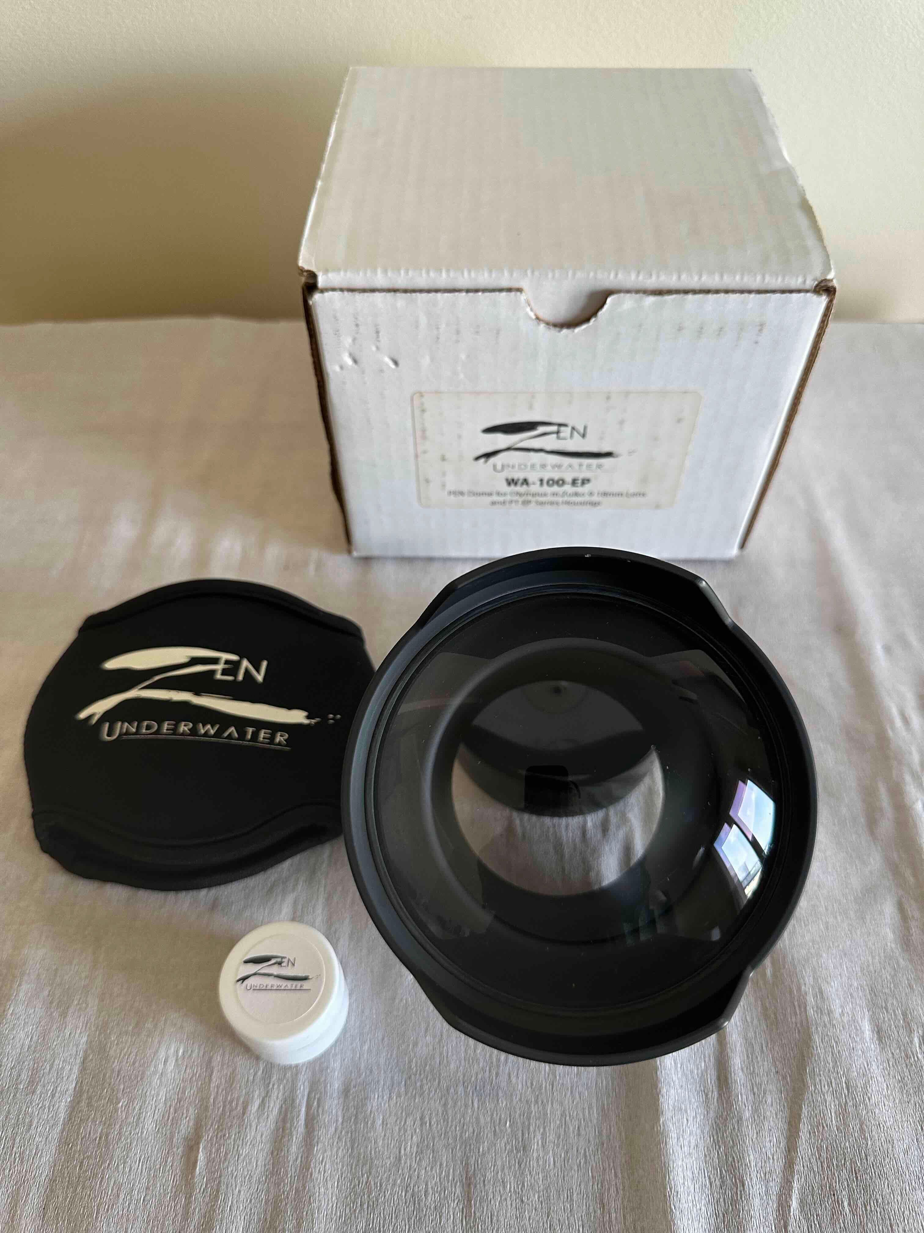 Dome Zen Underwater WA-100-EP para Olympus