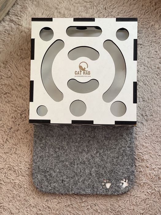 Іграшка для котів головоломка килимок для царапання
