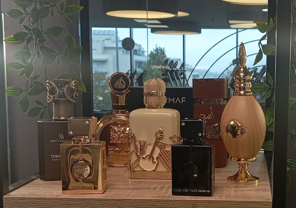 Vendo os melhores perfumes da Arábia.