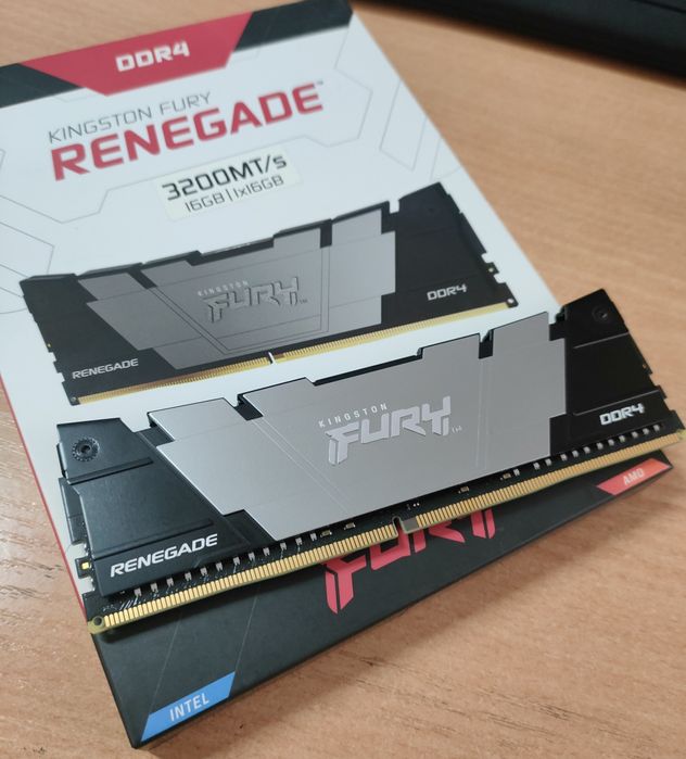 Kingston Renegade DDR4 3200 16 Gb