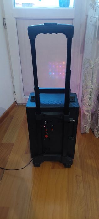 Музикальна колонка (блютуз, радіо,флешка)