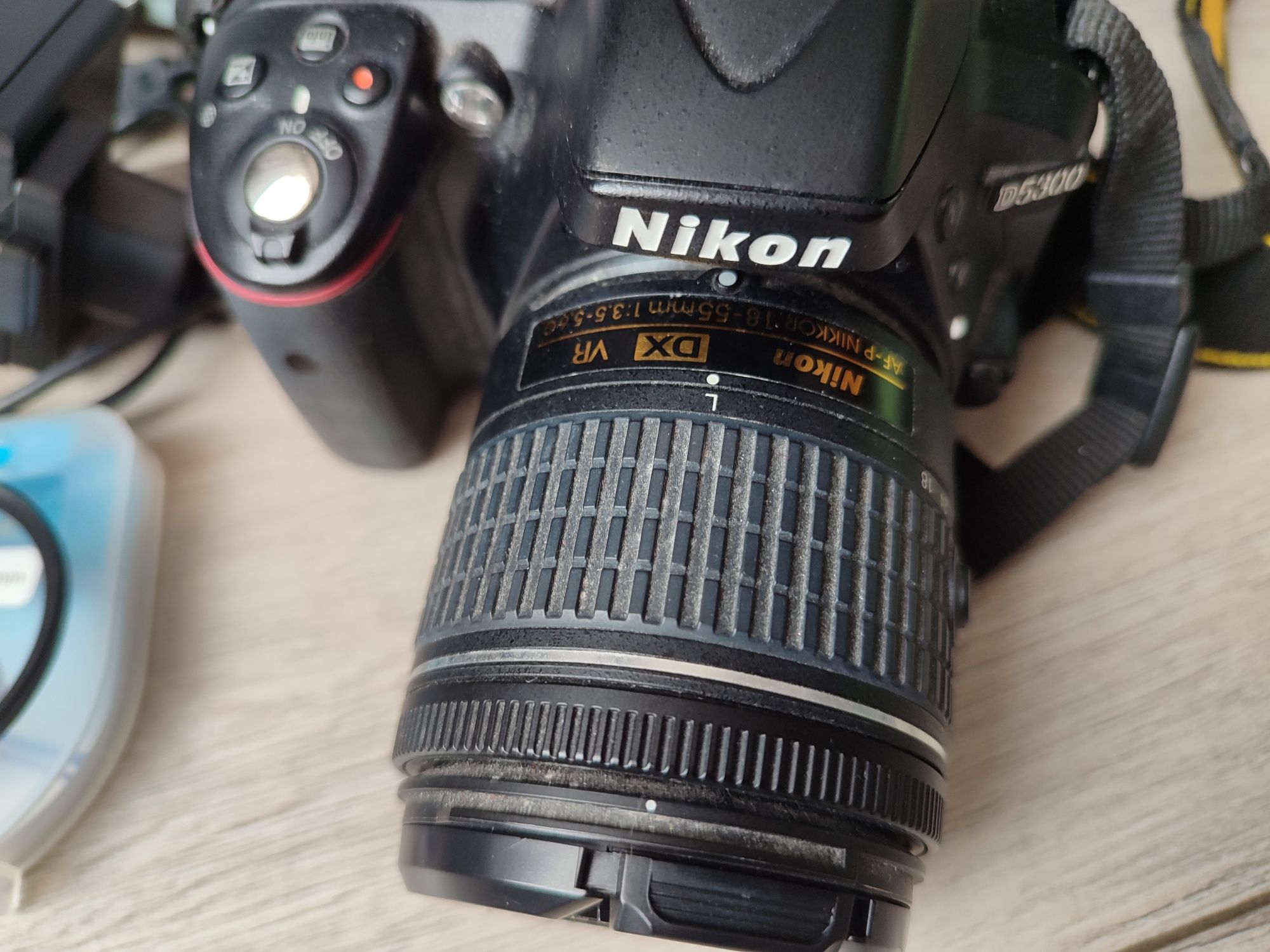 Aparat Nikon D5300 w zestawie