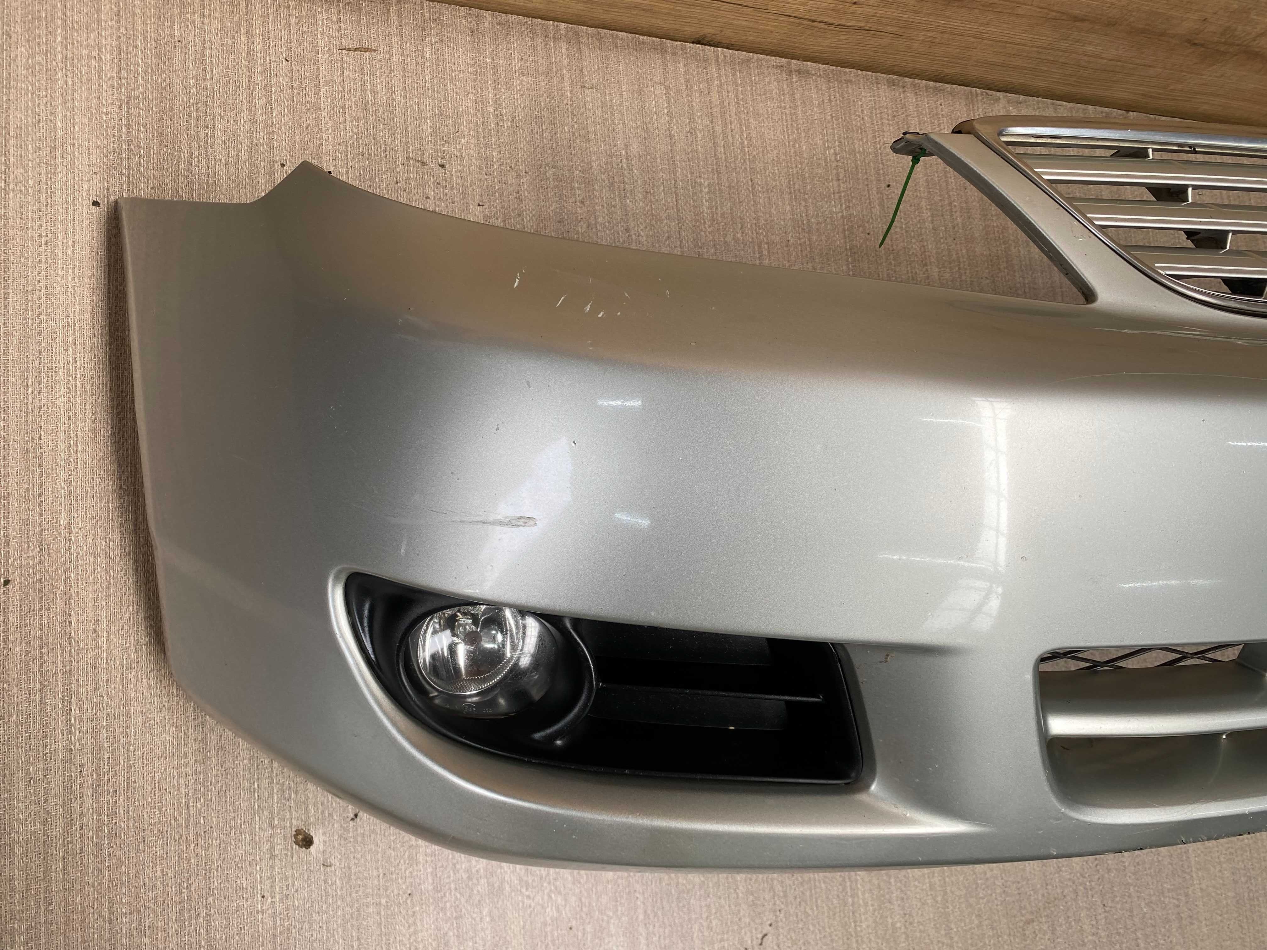 Zderzak przedni toyota corolla e12 kombi kolor 1c0