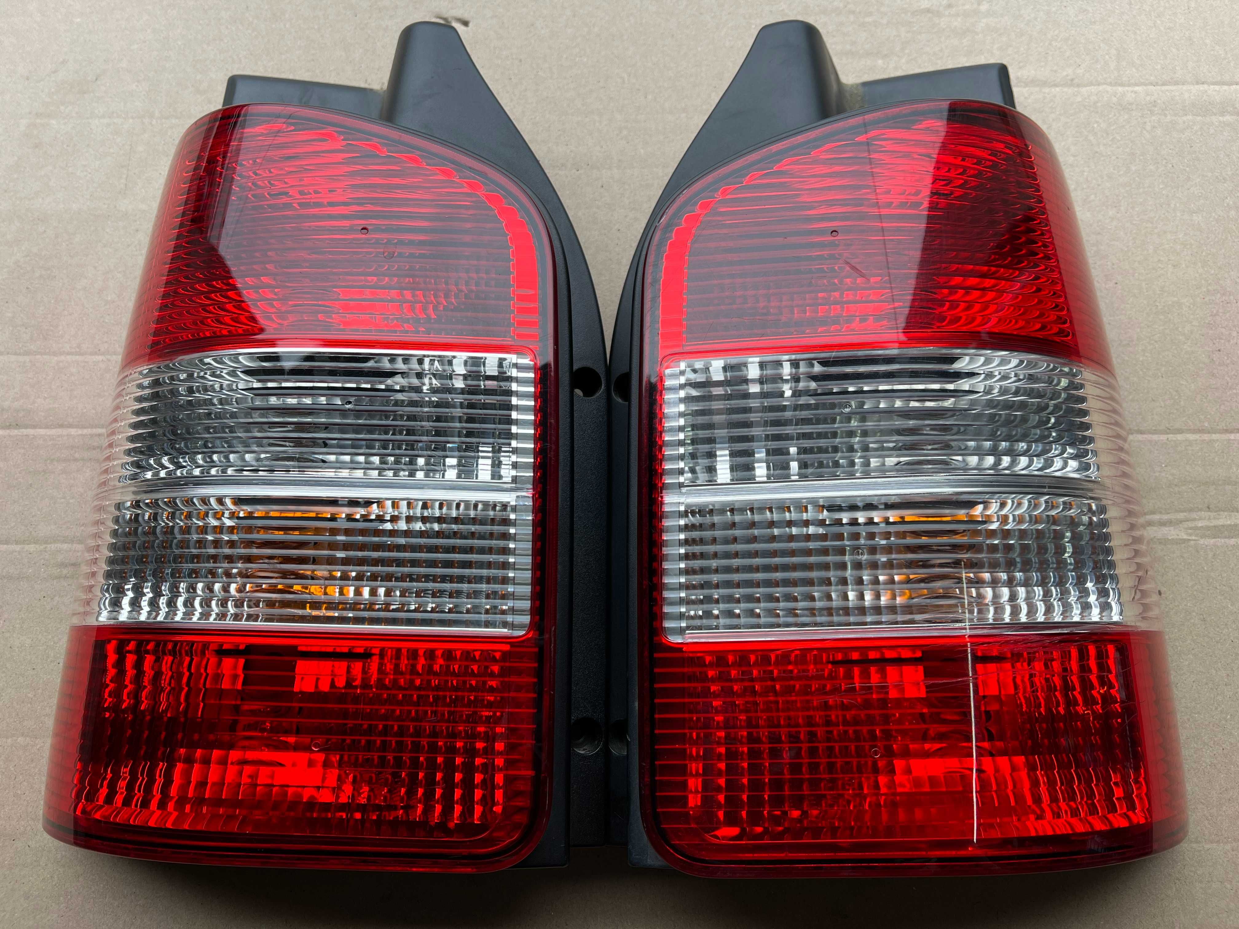 Задній фонар стоп лівий правий Фольксваген Т5 Volkswagen T5
