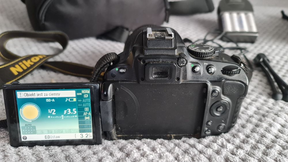 Nikon D5100 + Nikon sb 700 Cały zestaw