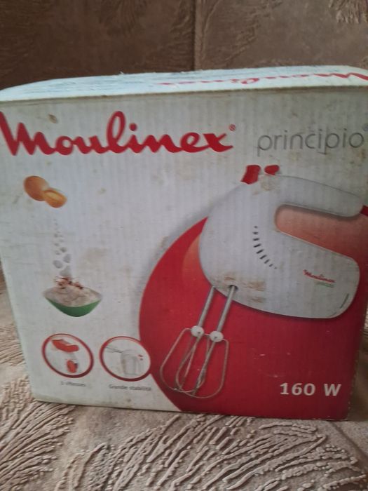 Продаю миксер  молинекс