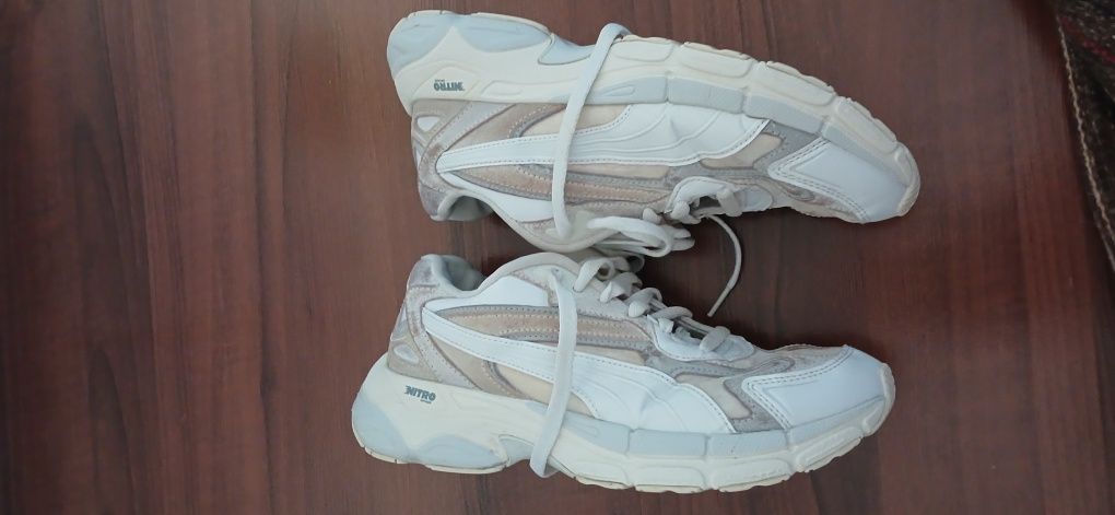 Жіночі кросівки для фітнесу Puma Teveris Nitro Wms 39109501 39 Білі