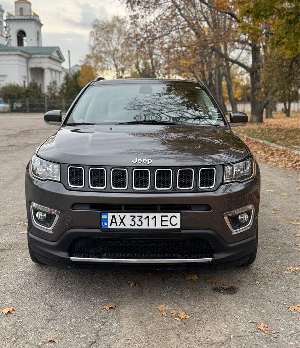 Продам  автомобіль  Jeep Compass