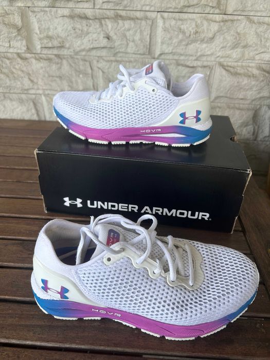 Buty sportowe UNDER ARMOUR Hovr