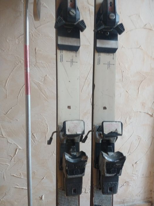 Narty z kijkami i butami