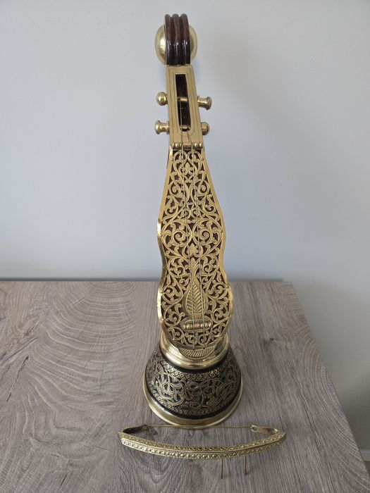 Sprzedam instrument strunowy rabab