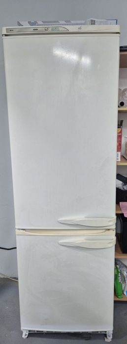 Холодильник  (Б/У)