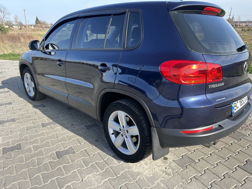 Volkswagen Tiguan 2.0 TSI 2013 автомат