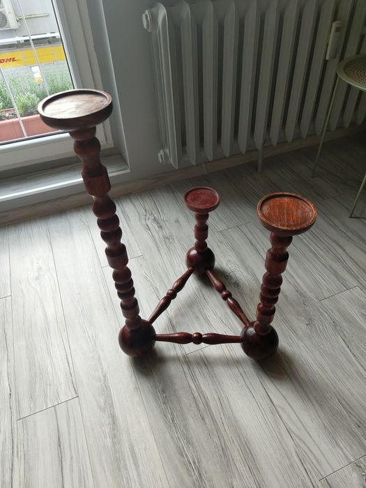 Kwietnik stojak na kwiaty doniczki