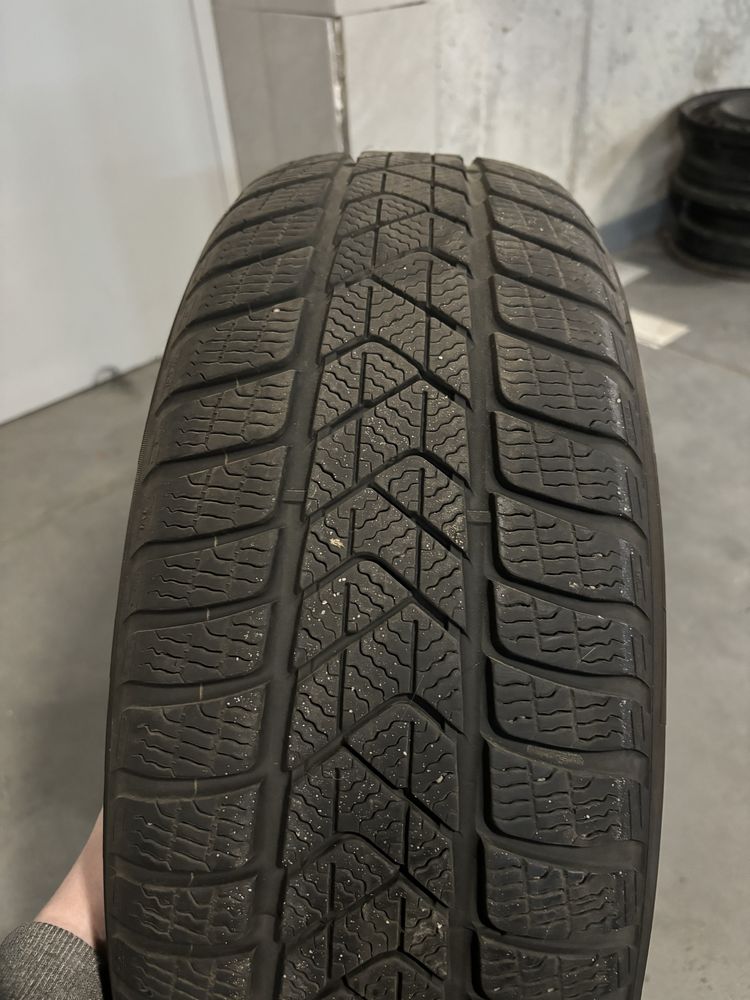 Pirelli Sottozerro 3 205/60 - cena za 2szt