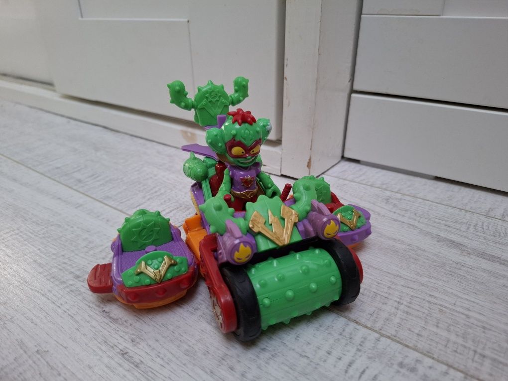 Zestaw super zings spike roller zielony samochód kaktus figurki autka
