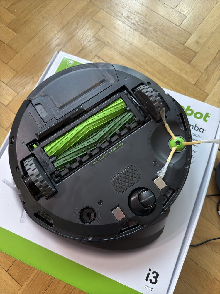 iRobot Roomba i3