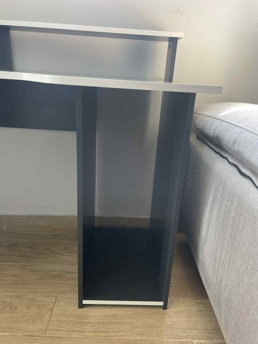 Secretária para Computador