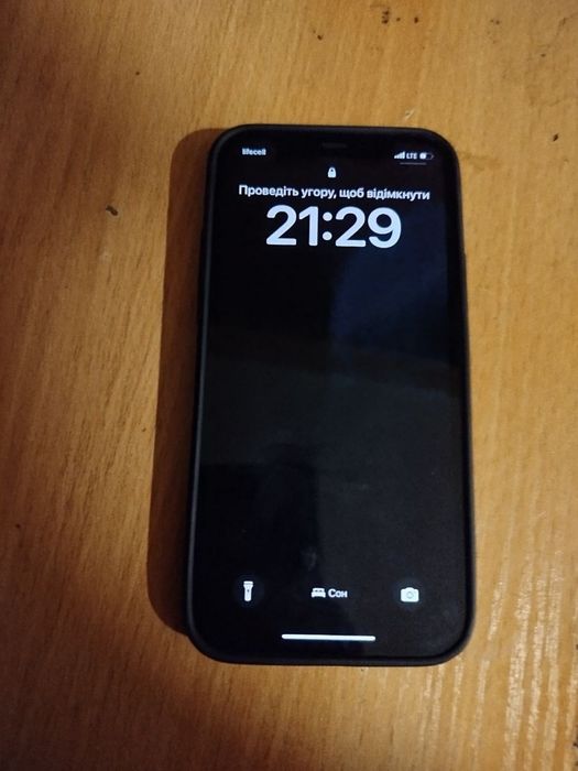 айфон 12 64гб синьому колярі