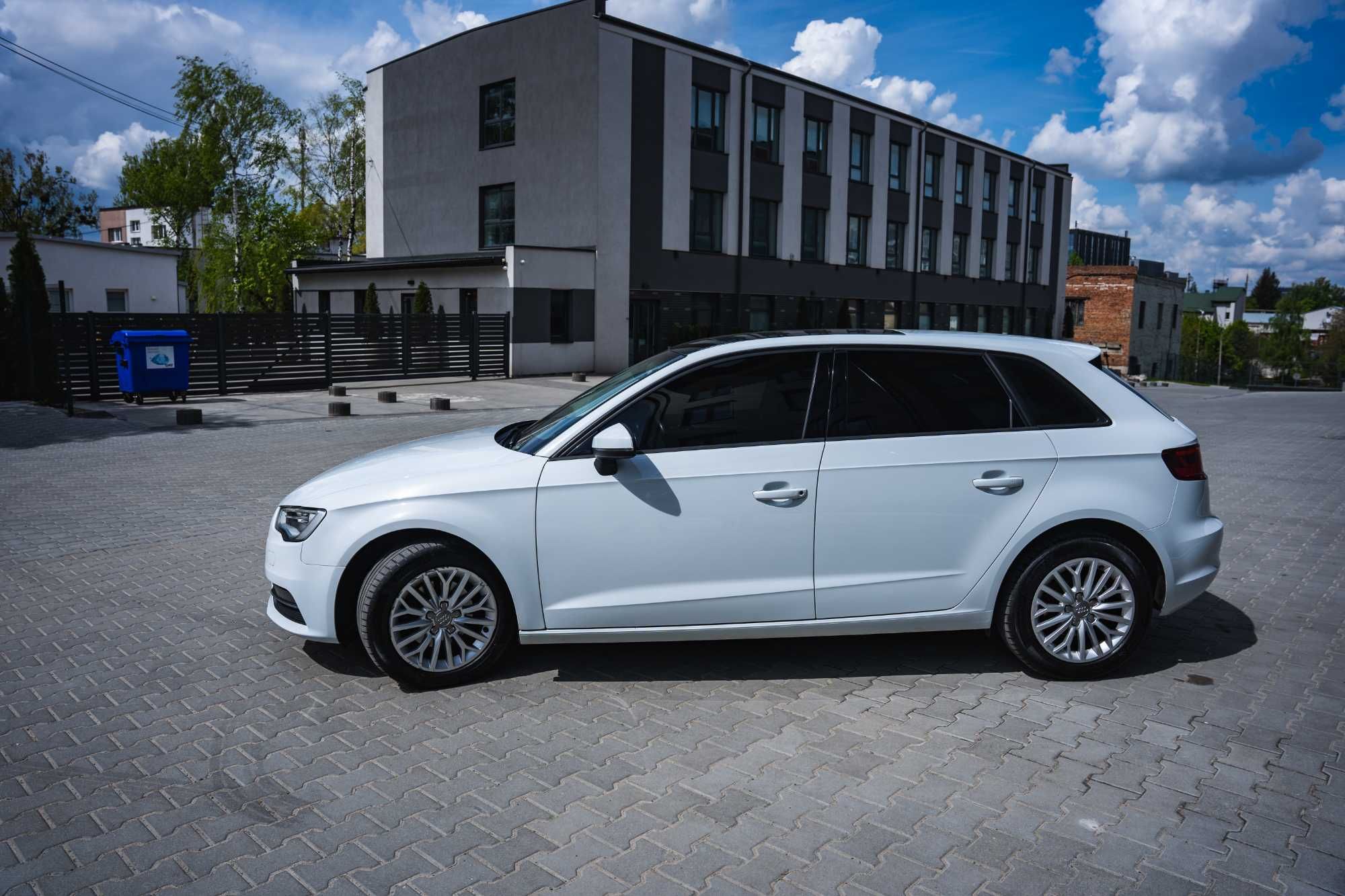 Audi A3 8v 2015 Дизель 1,6