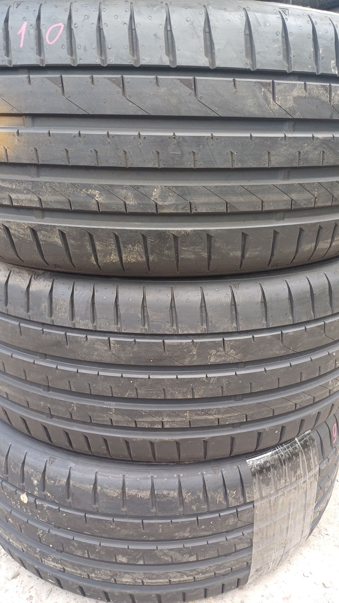 Продам літні нові шини Falken 245/40 r19