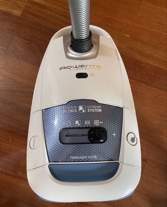 Aspirador Silence Force Rowenta