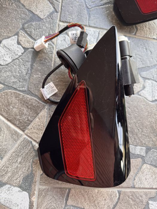 Кришка зарядного порту Tesla Model 3 / Tesla Model Y