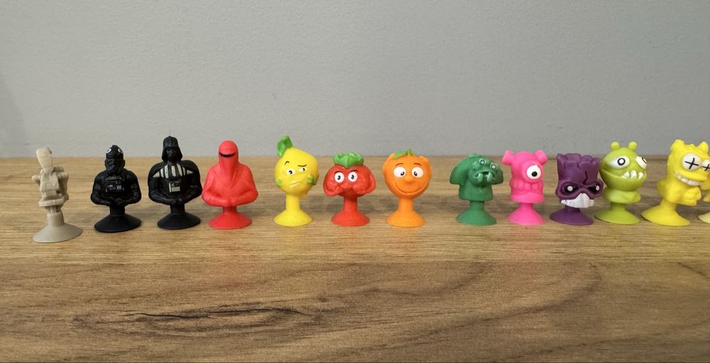Figurki  Stikeez