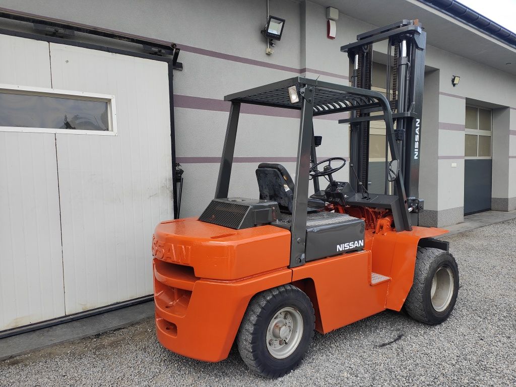 Wózek widłowy Nissan FD35 3.5T Diesel Terenowy Koła Bliźniacze
