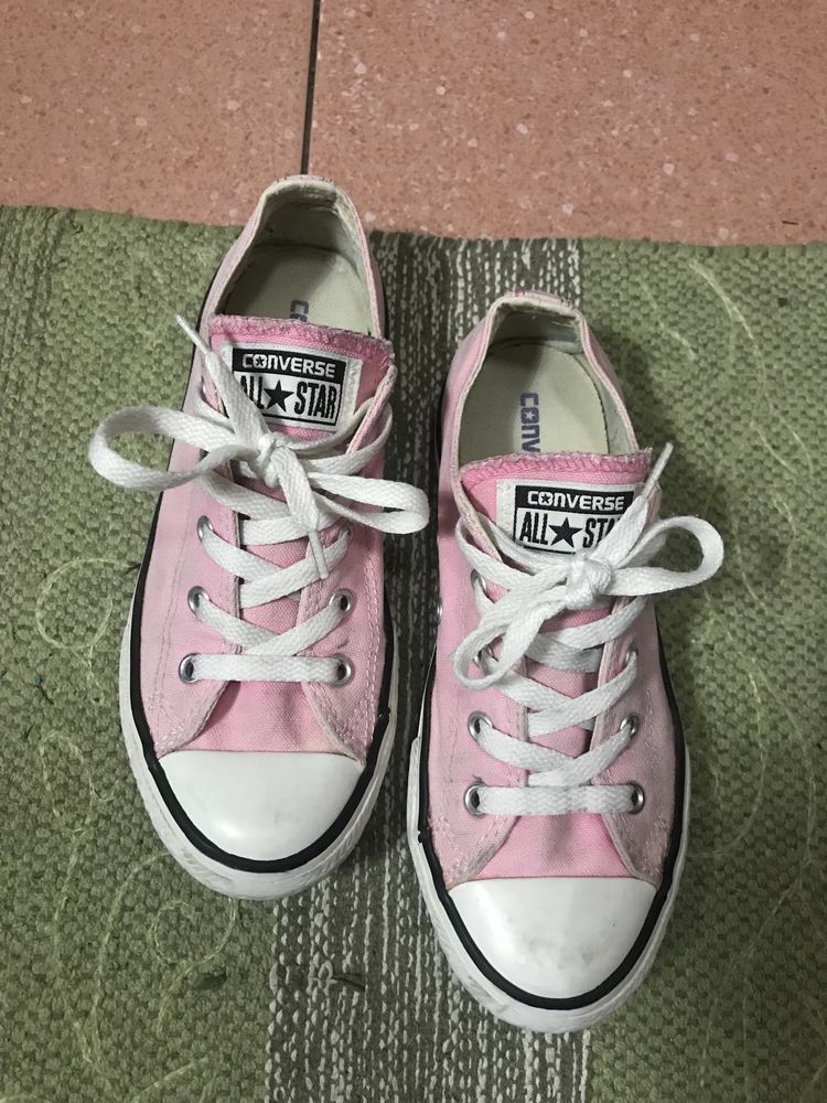 Converse 33,5 cor de rosa